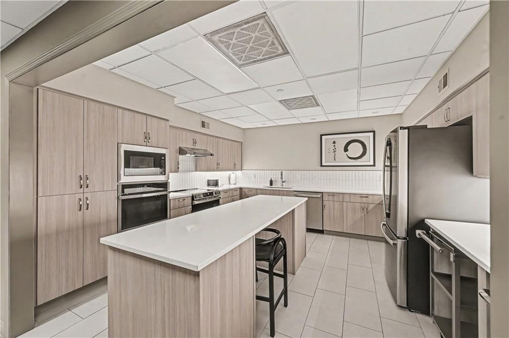 433 Ward Parkway — photo 10