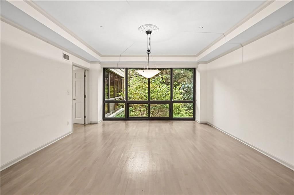 433 Ward Parkway — photo 14