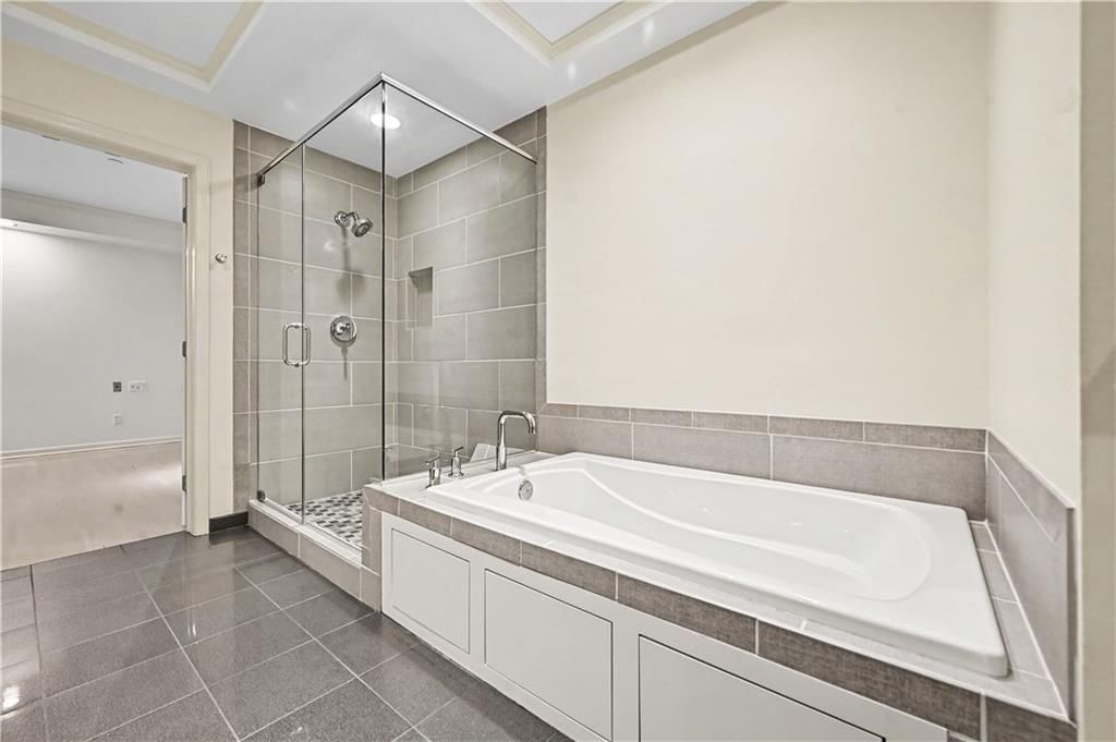 433 Ward Parkway — photo 21