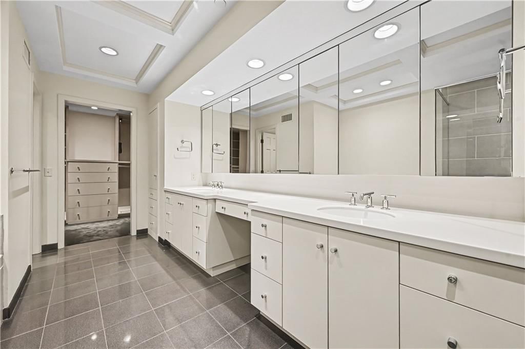 433 Ward Parkway — photo 22