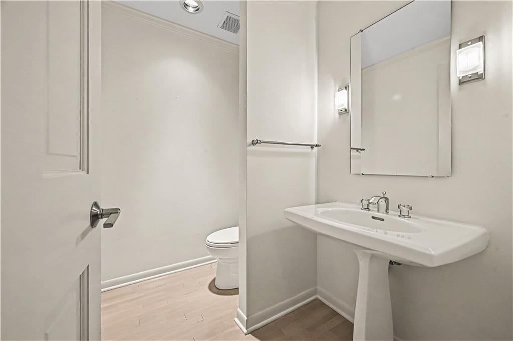 433 Ward Parkway — photo 24