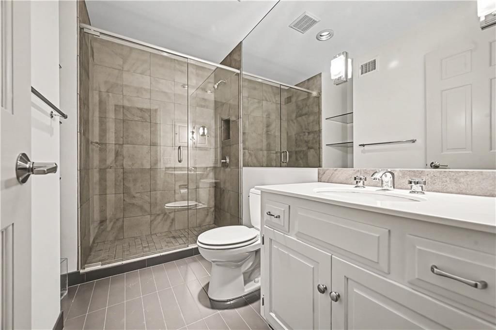 433 Ward Parkway — photo 27
