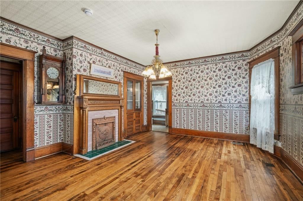553 E Park Street — photo 8