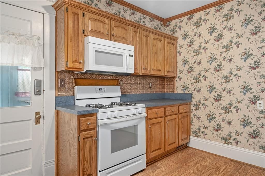 553 E Park Street — photo 15