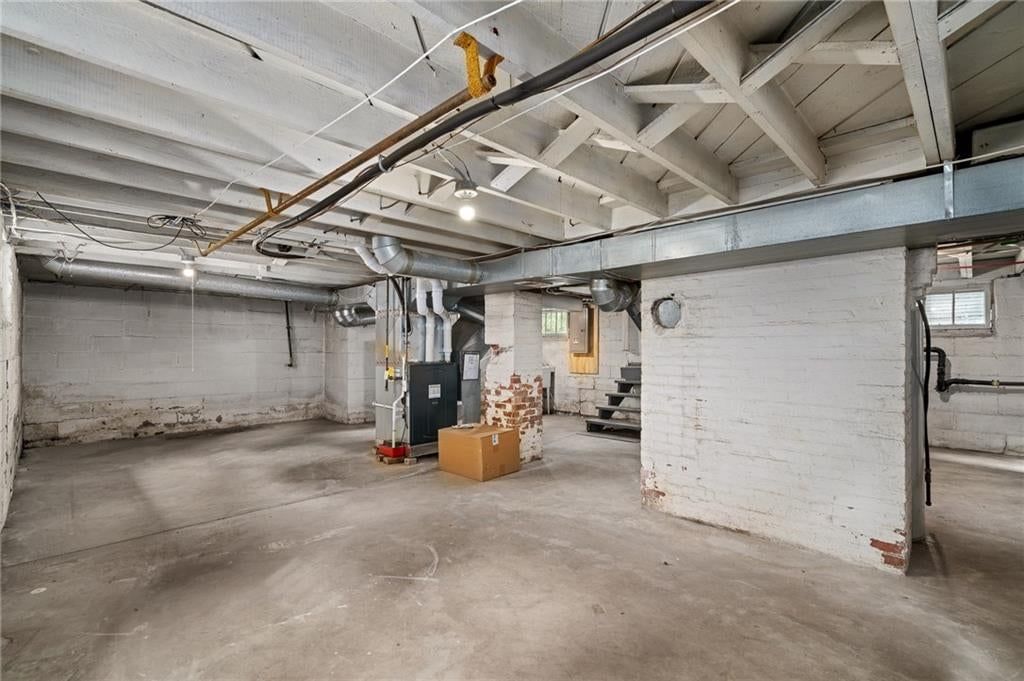 553 E Park Street — photo 27