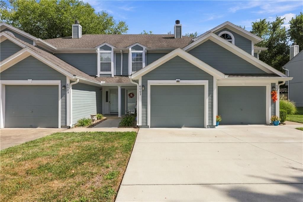 6003 NE Moonstone Drive — photo 1