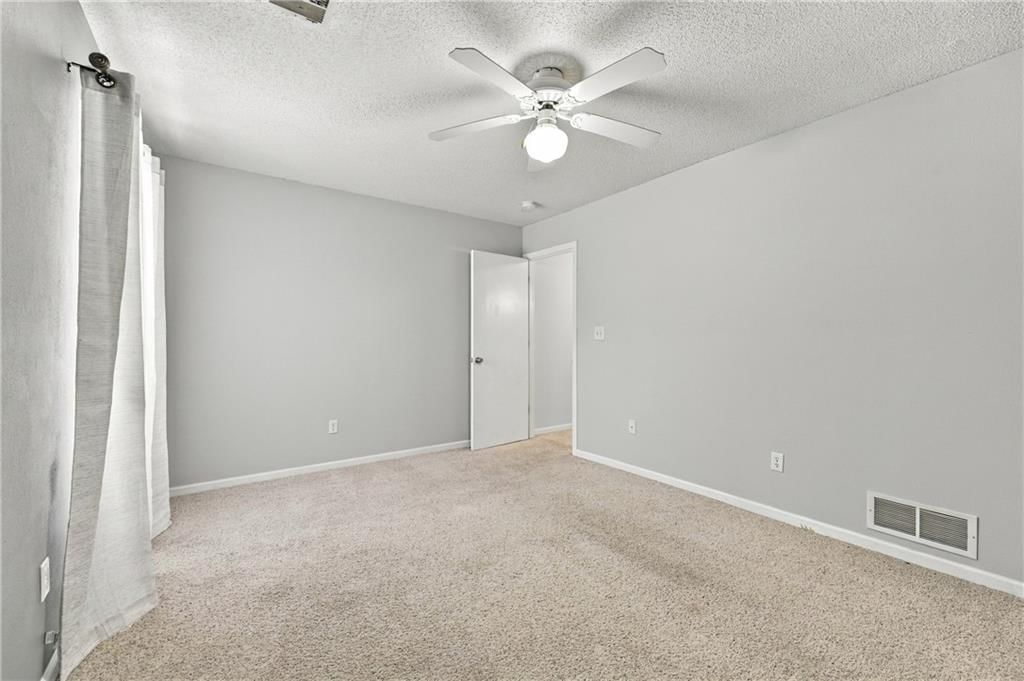 6003 NE Moonstone Drive — photo 14