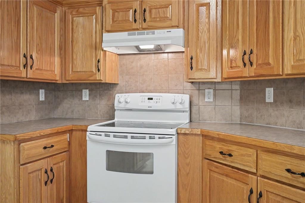 1541 S 104th Te 104th Terrace — photo 9