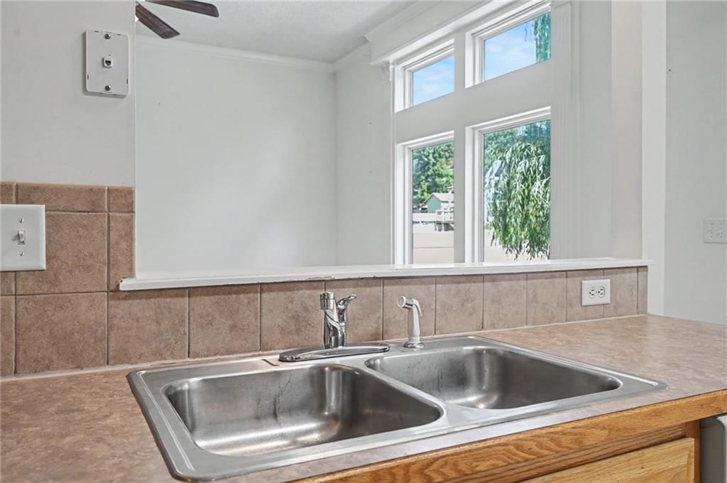 1541 S 104th Te 104th Terrace — photo 10