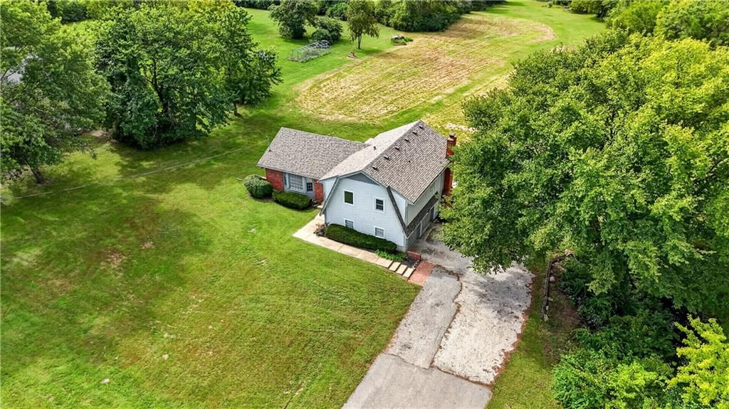 16600 Switzer Road — photo 67