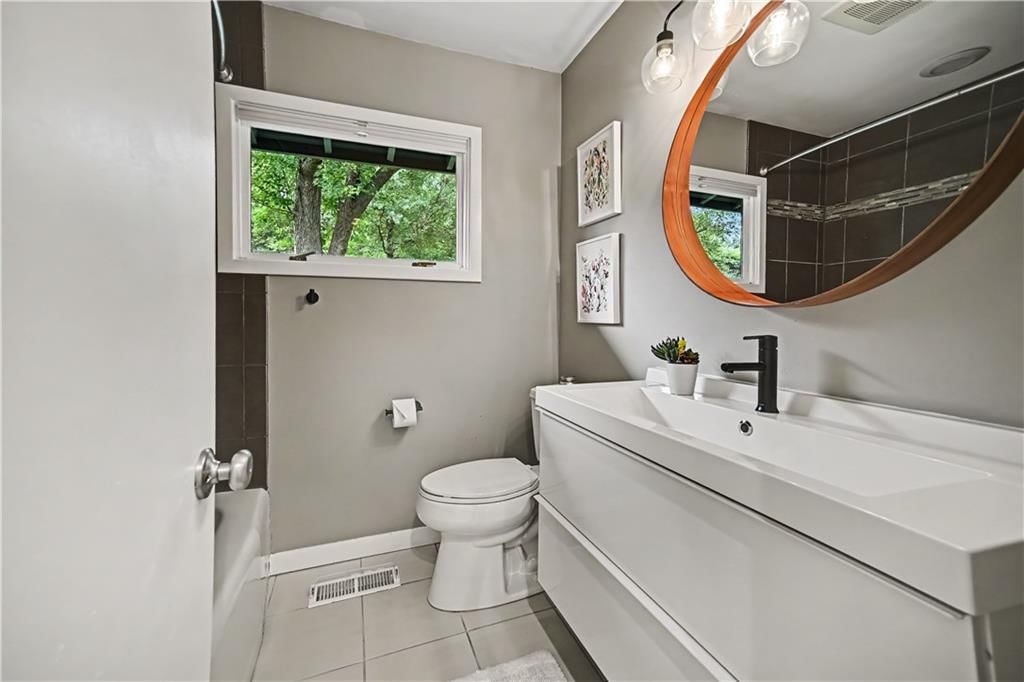 7704 Tomahawk Road — photo 14