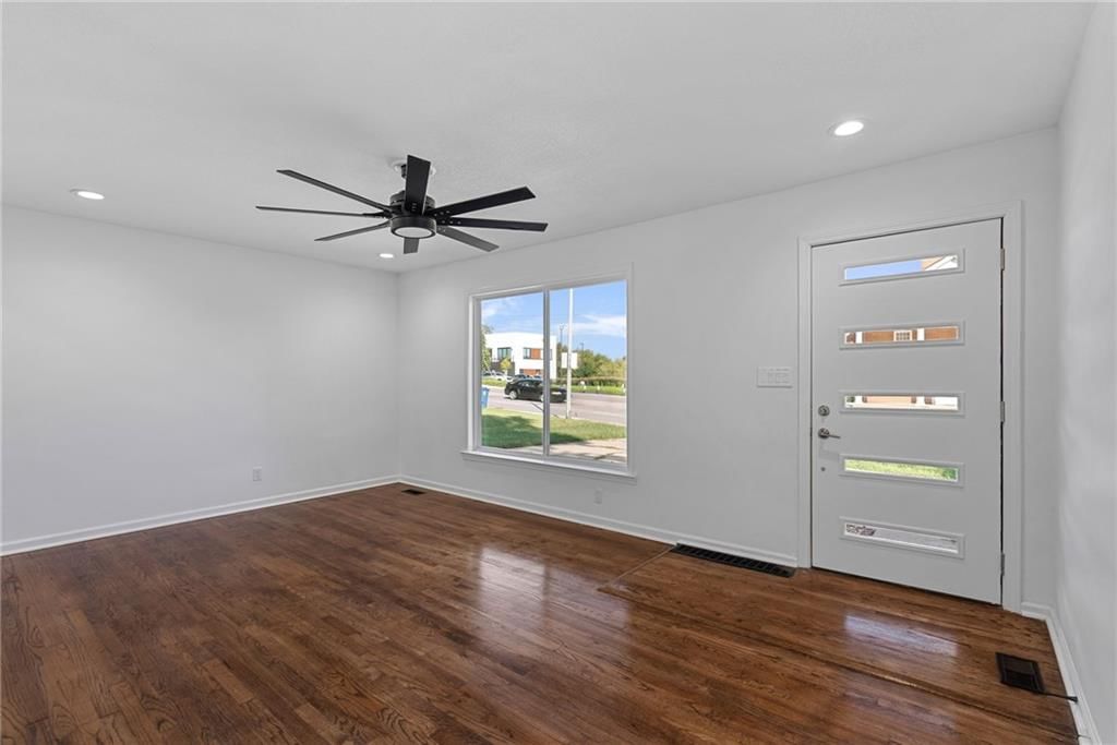 4709 W 75TH Street — photo 14
