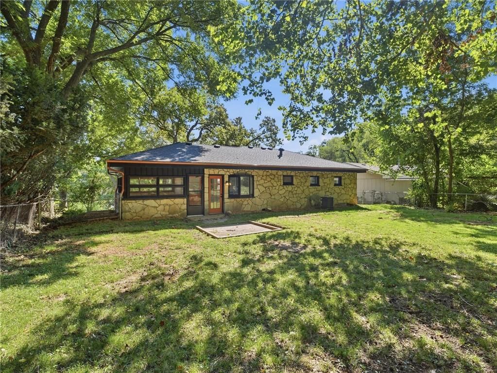 980 NW South Shore Drive — photo 28