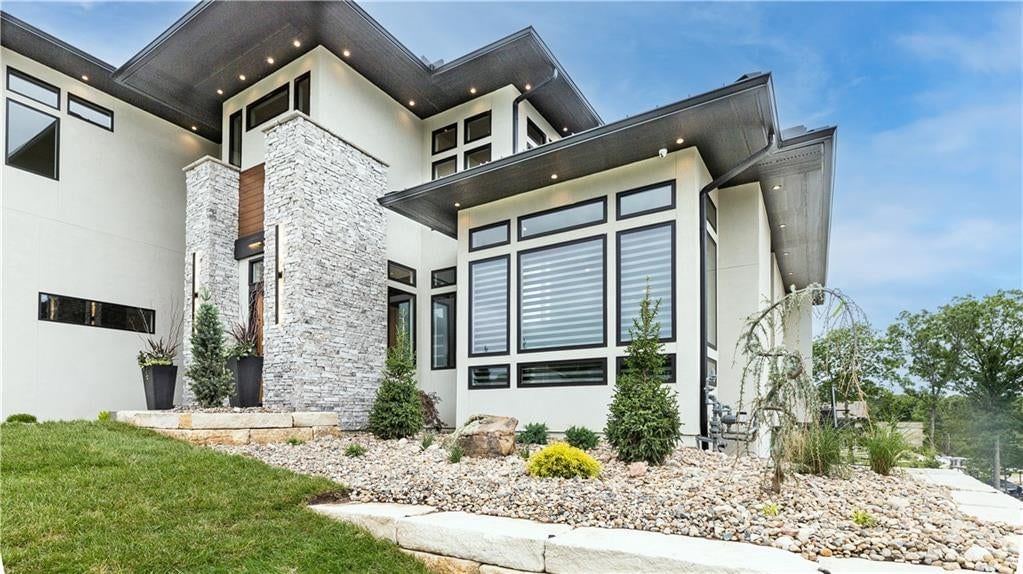 15 Buffalo Ridge Drive — photo 3