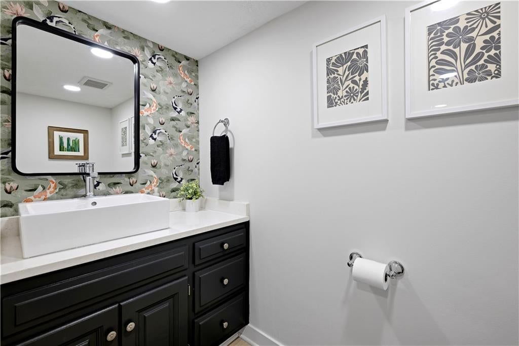 11915 CHEROKEE Lane — photo 45