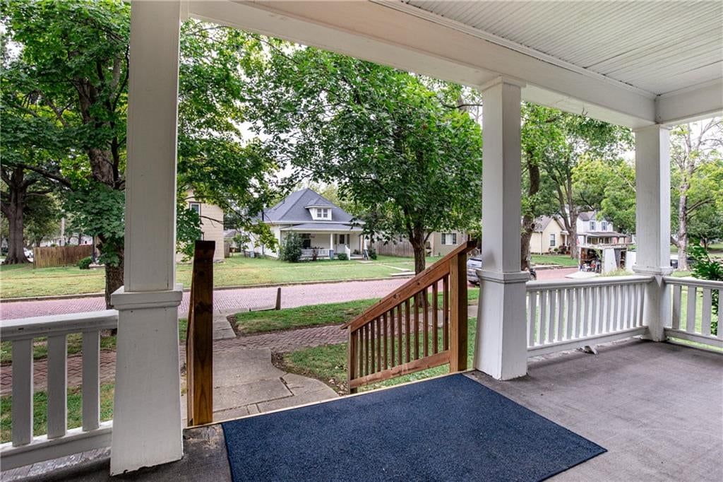 210 E Shawnee Street — photo 24