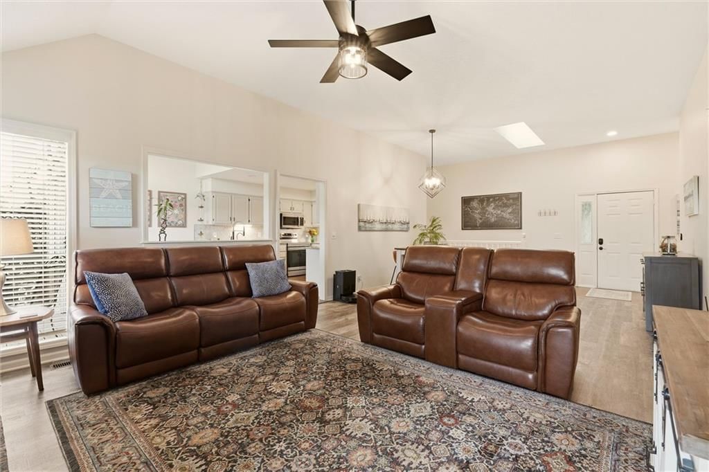15410 Floyd Street — photo 9