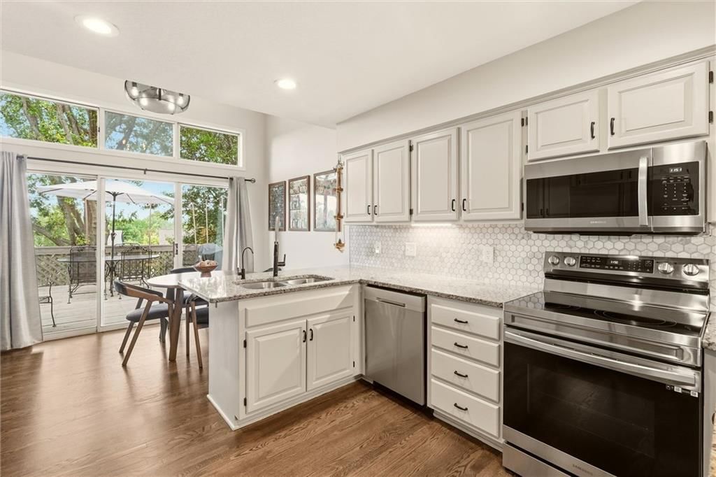 15410 Floyd Street — photo 16