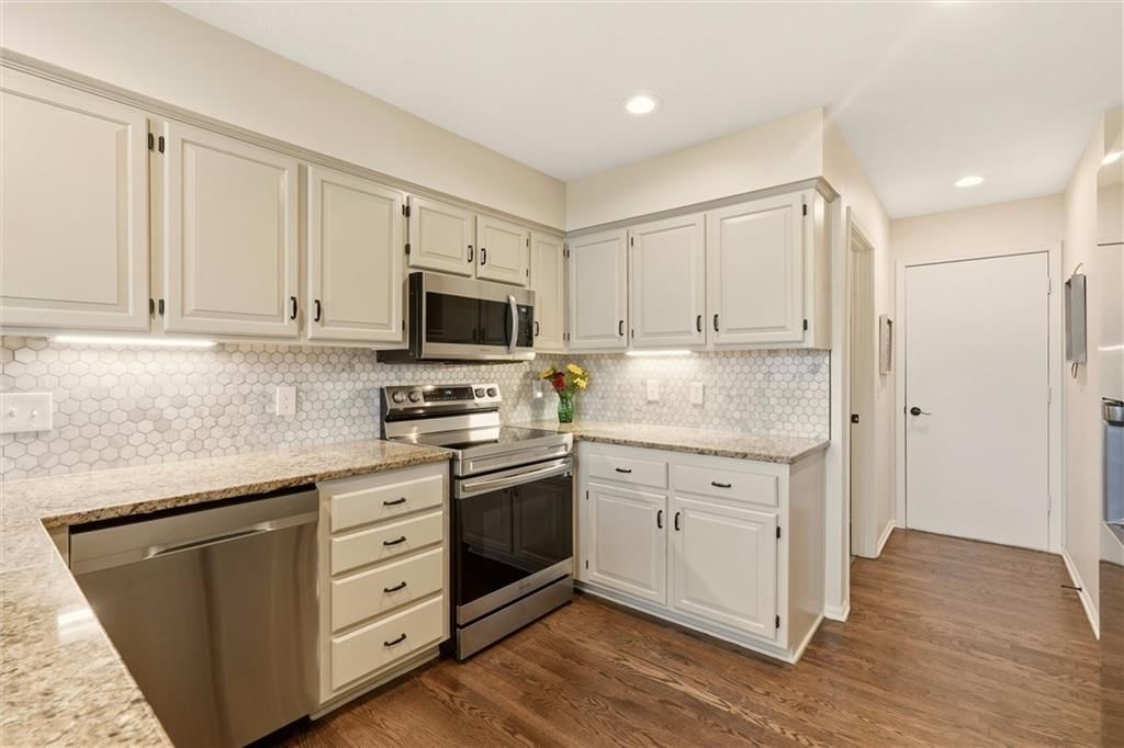 15410 Floyd Street — photo 17
