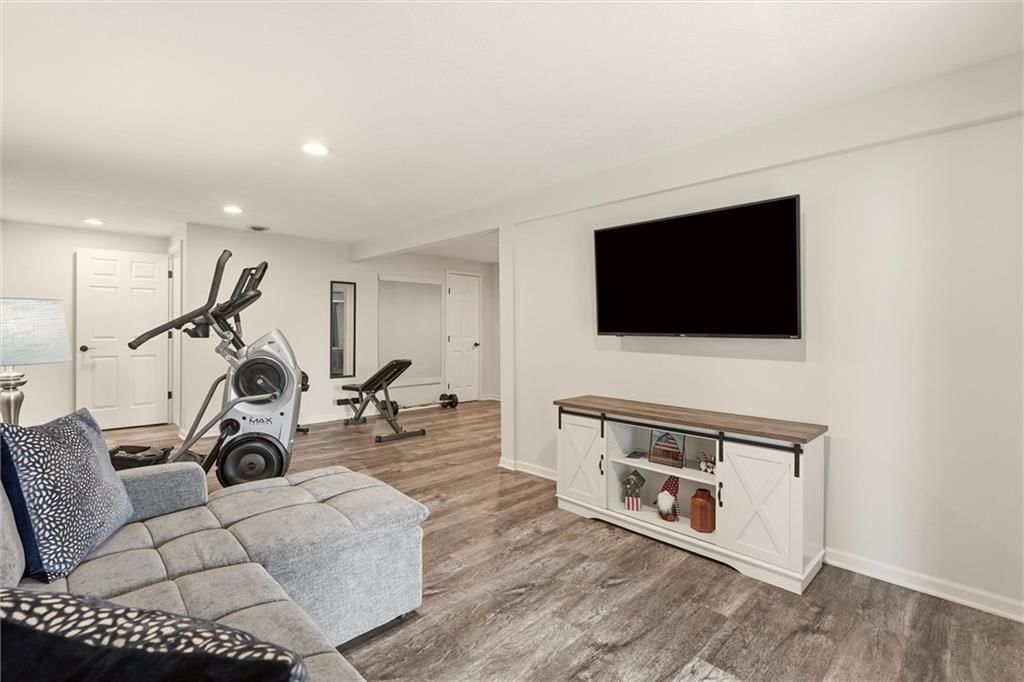 15410 Floyd Street — photo 29