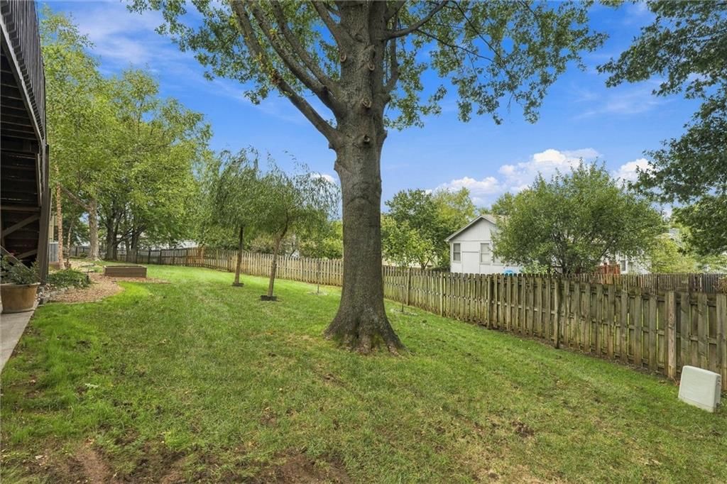 15410 Floyd Street — photo 40