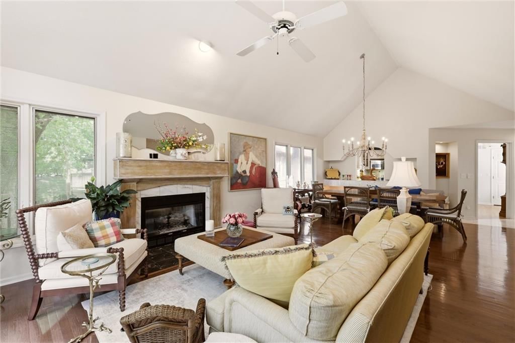 10330 S Clubside Court — photo 8