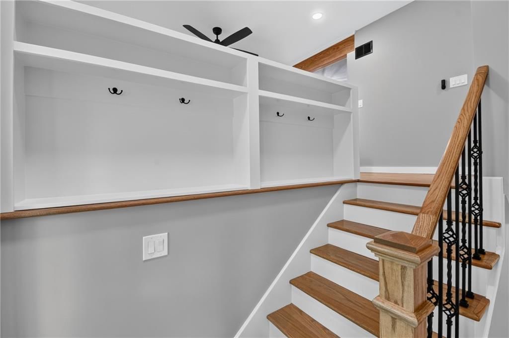 605 NE Ash Street — photo 6