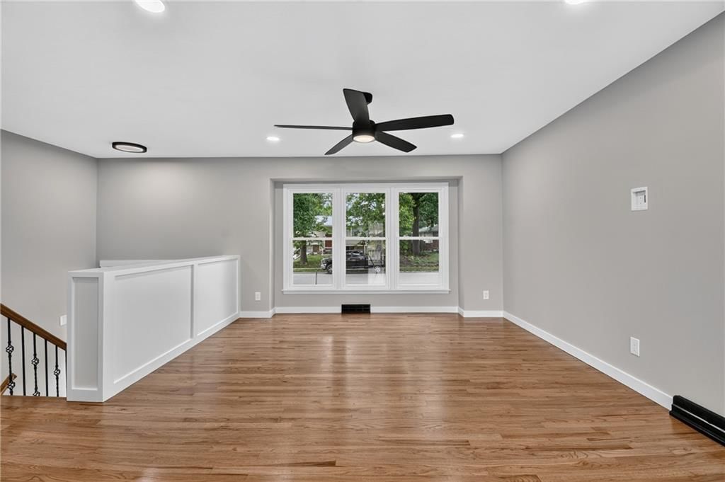 605 NE Ash Street — photo 8