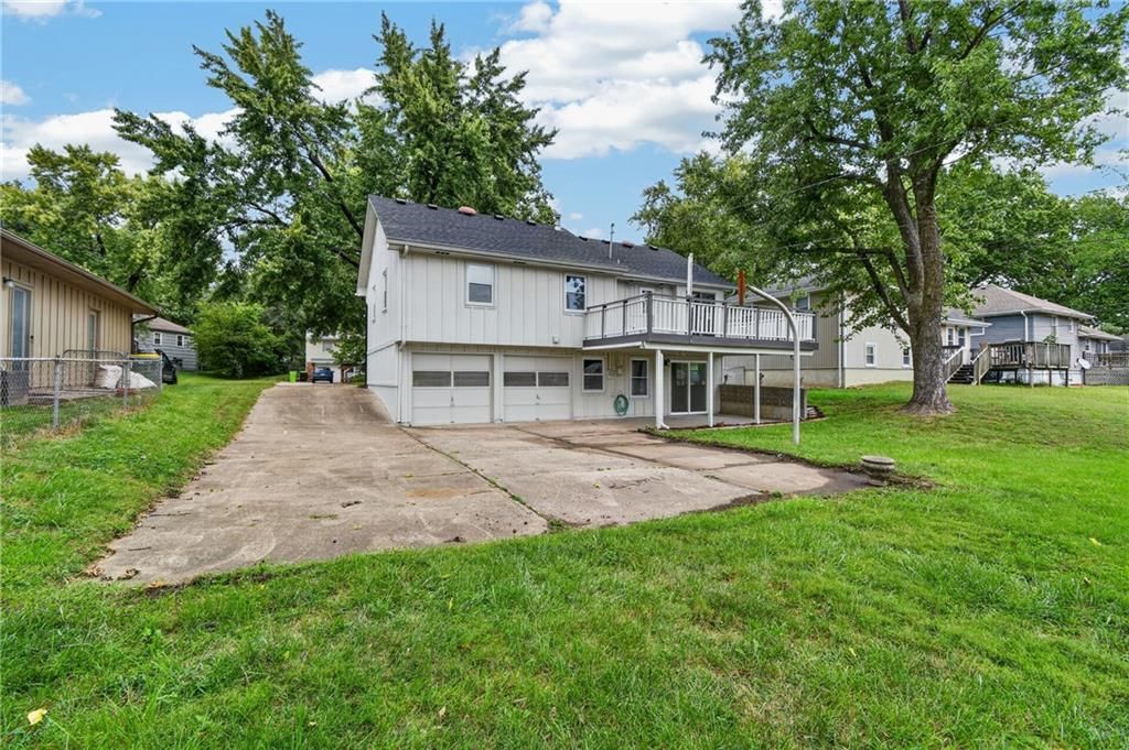605 NE Ash Street — photo 47