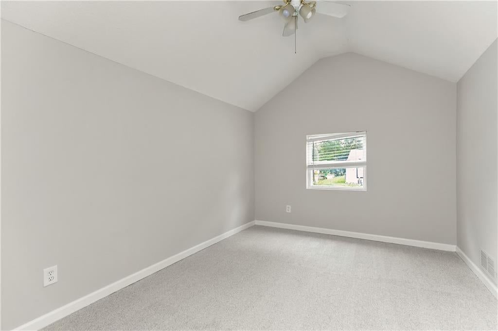 5201 Forest Avenue — photo 15