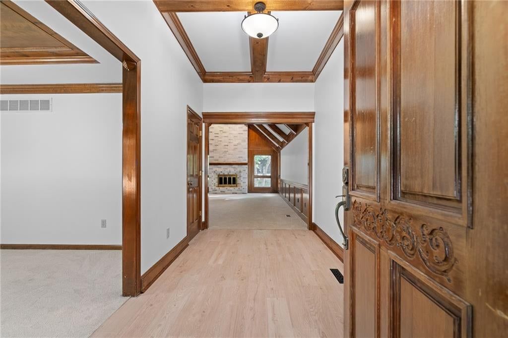 14744 S Village Drive — photo 7