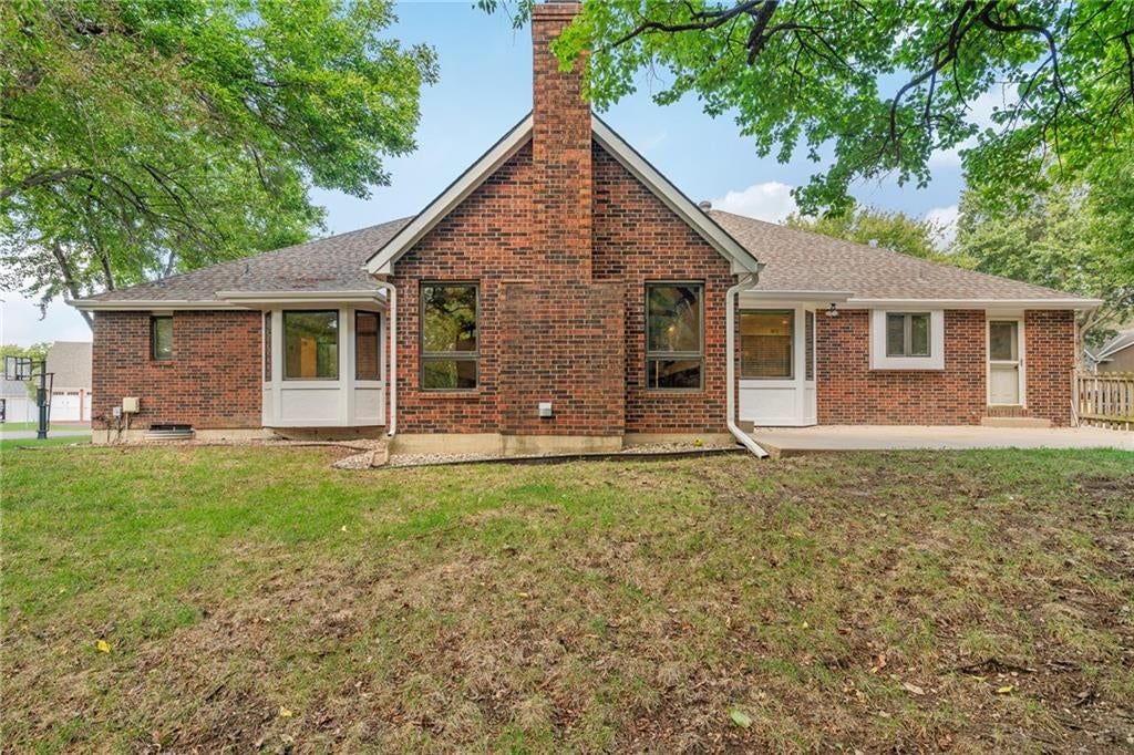 14744 S Village Drive — photo 35