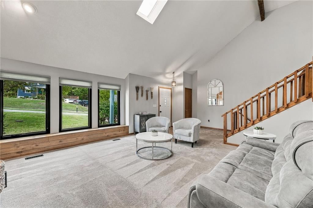 9223 W 49th Terrace — photo 6