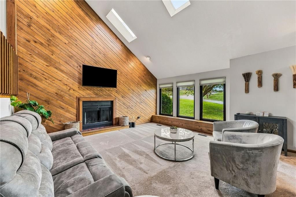 9223 W 49th Terrace — photo 7