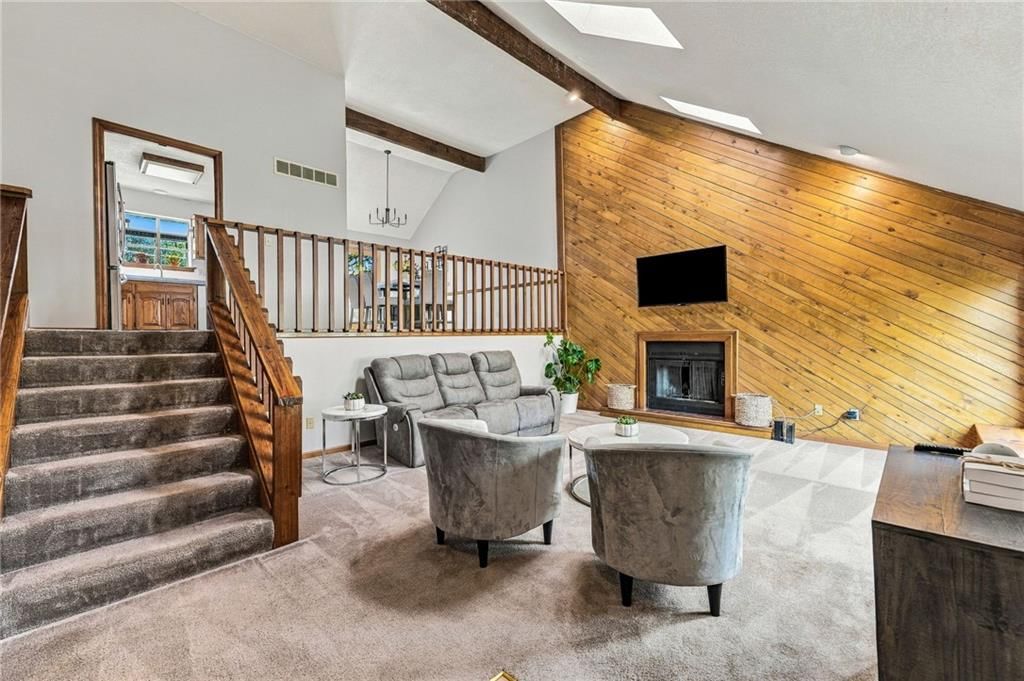 9223 W 49th Terrace — photo 8