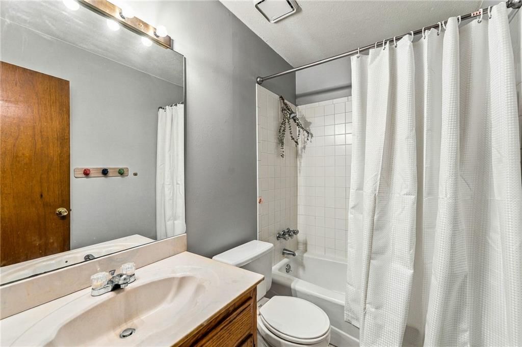 9223 W 49th Terrace — photo 23