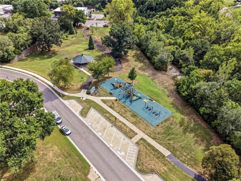 9223 W 49th Terrace — photo 33