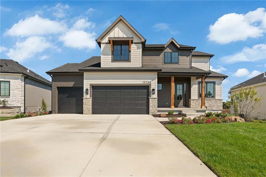16283 Hall Street, Olathe, KS