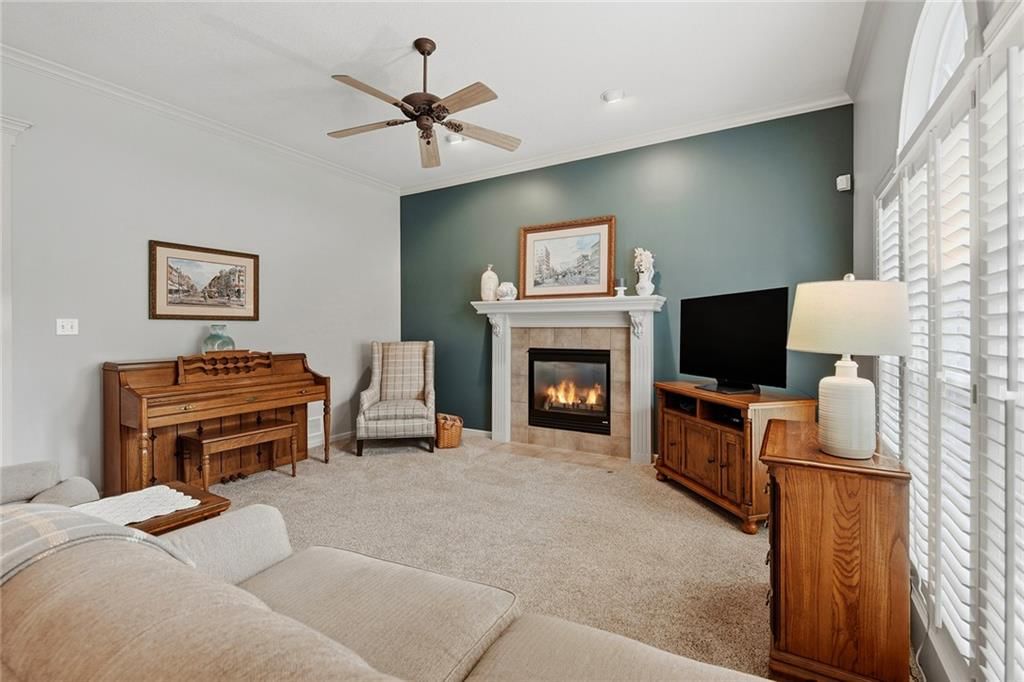 2633 Kensington Place — photo 8