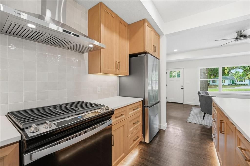 5600 W 101 Terrace — photo 11