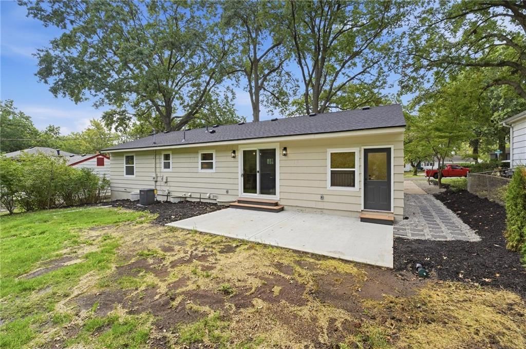 5600 W 101 Terrace — photo 35