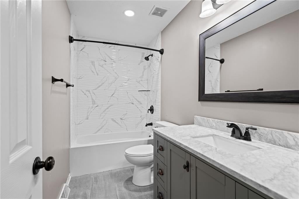 3712 SW Christiansen Drive — photo 22
