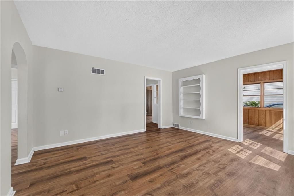 708 W South Street — photo 6