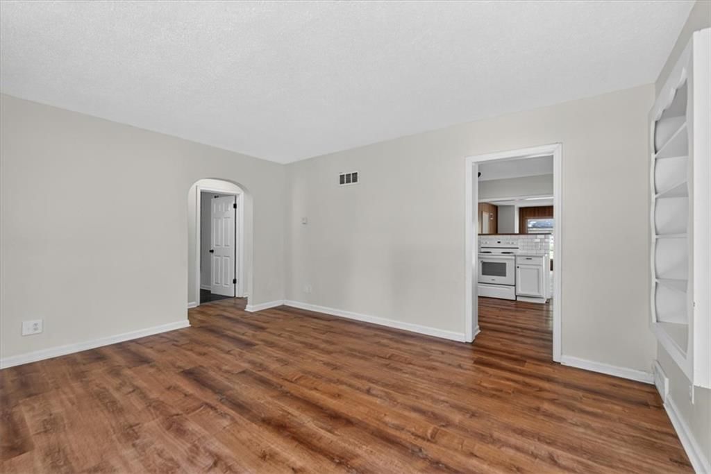708 W South Street — photo 7