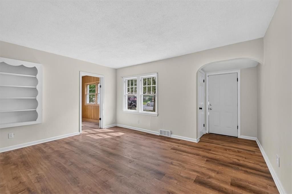 708 W South Street — photo 9