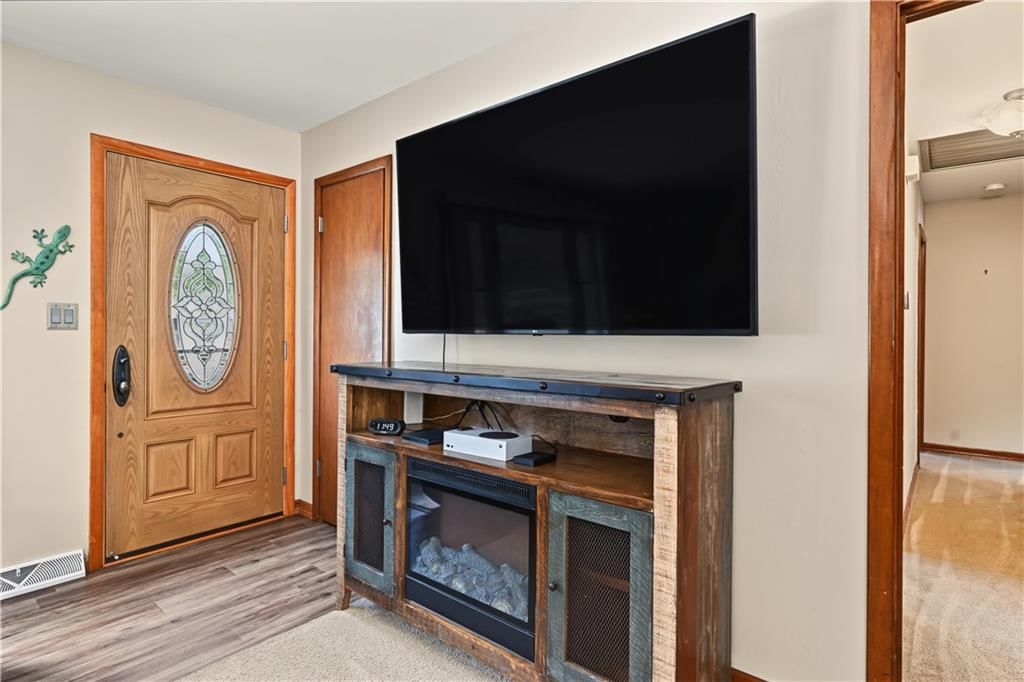 14115 W 93rd Street — photo 5