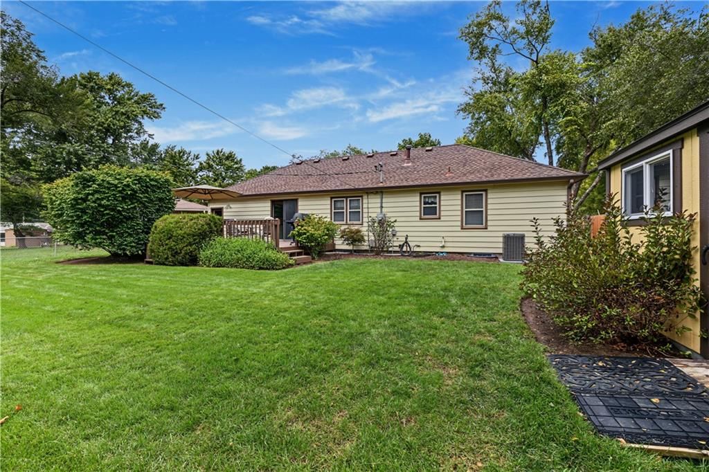 14115 W 93rd Street — photo 31