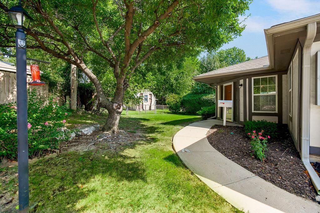 Photo 21 of 21 - 304 E Hansen Court, Independence, MO 64055