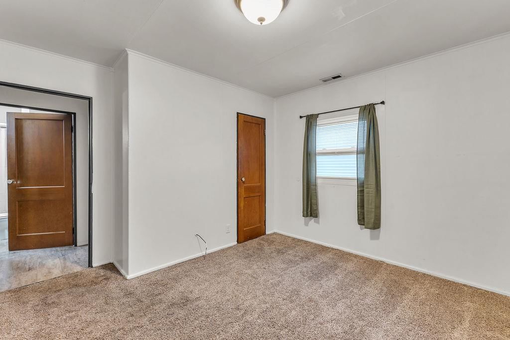 1909 S 22nd Street — photo 17