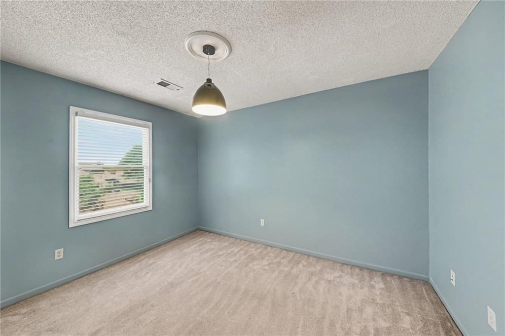7423 N Wallace Avenue — photo 24